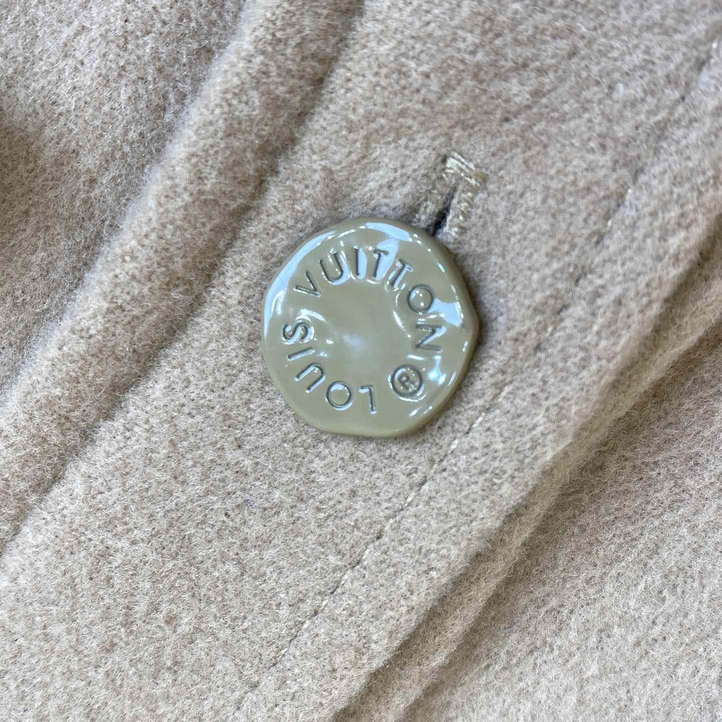 Louis Vuitton Double-Face Wool Blend Overshirt  1AFA59 - DopestKickz