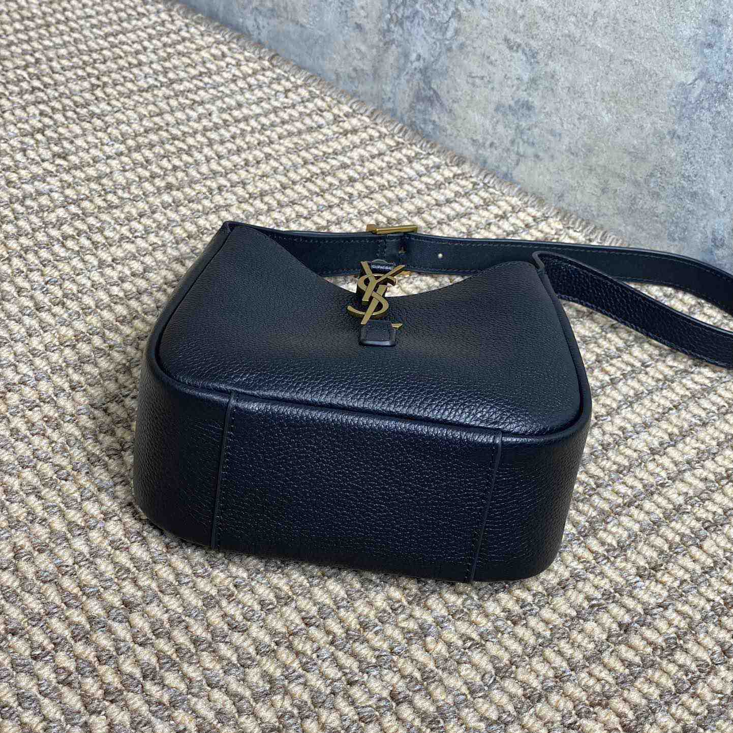 Saint Laurent LE 5 À 7 Supple Baby In Grained Leather - DopestKickz