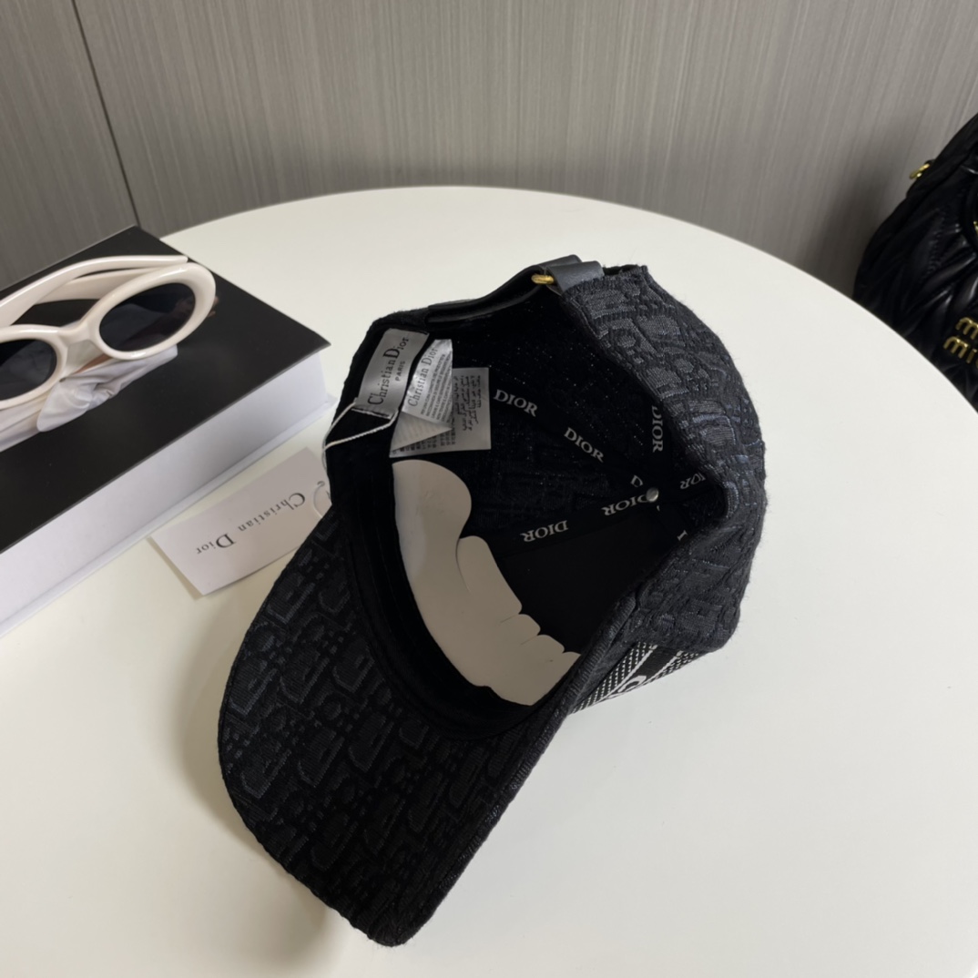 Dior Oblique Cap - DopestKickz
