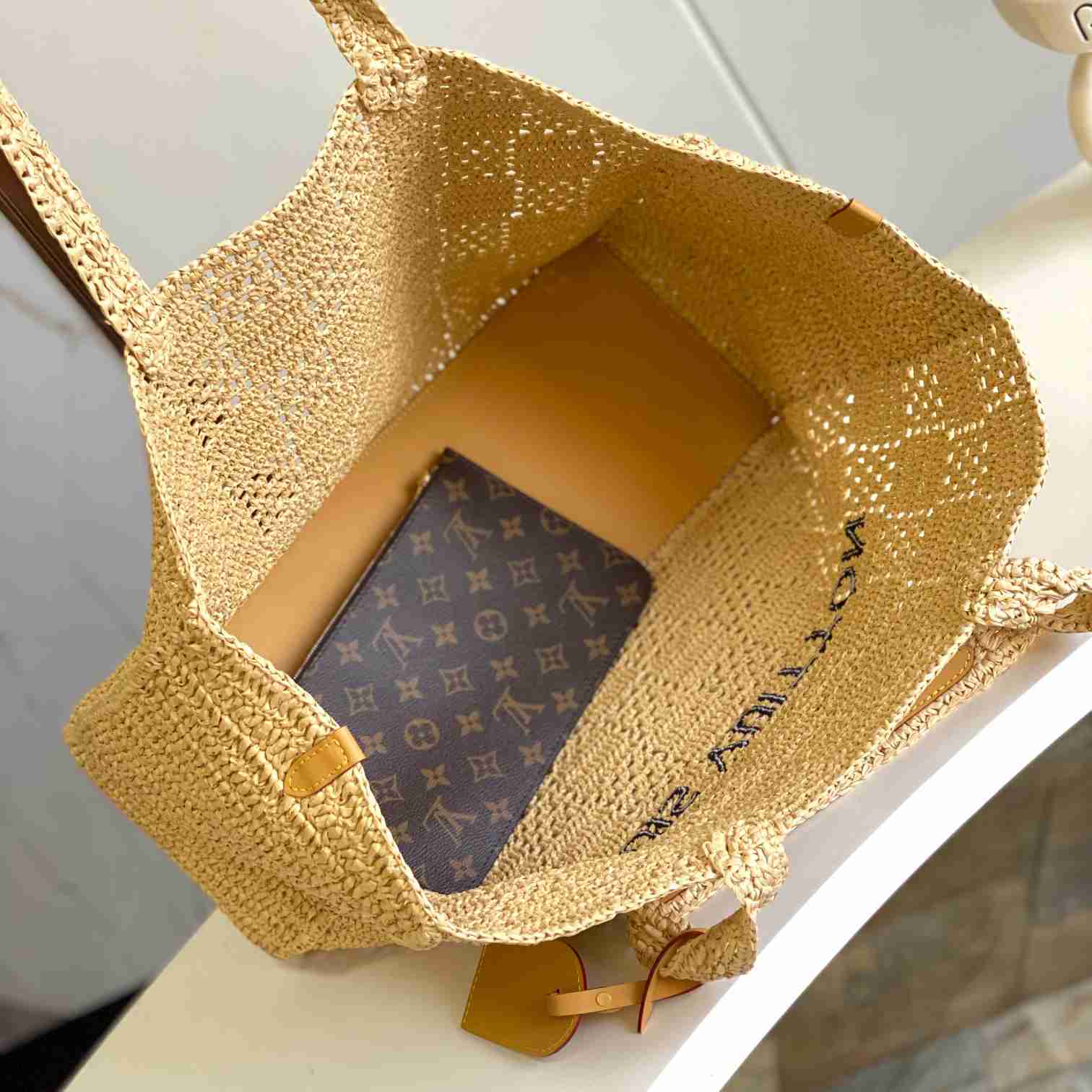Louis Vuitton Summer Shopper Tote MM   M25008 - DopestKickz