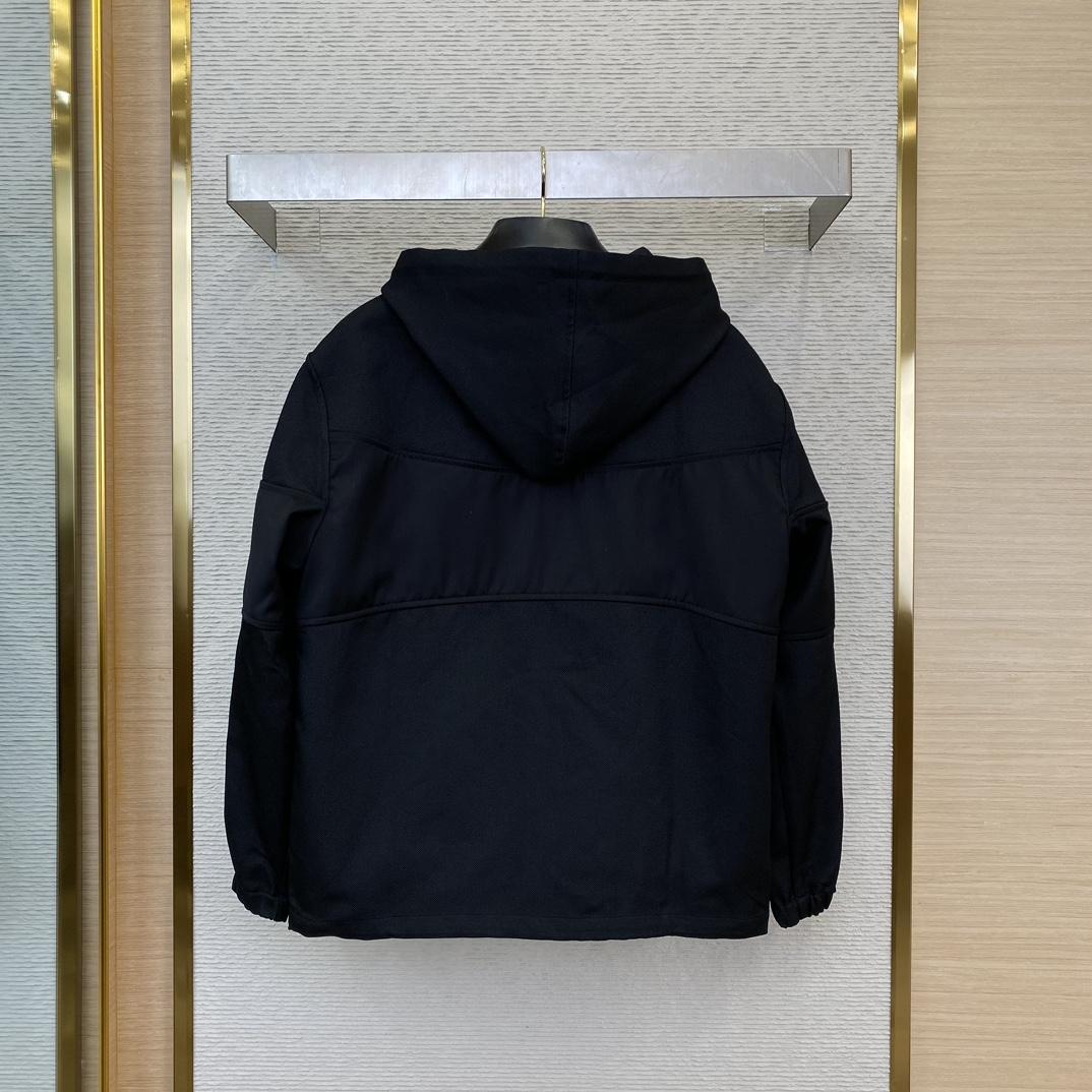 Louis Vuitton Technical Hooded Cotton Blouson   1AFRGI - DopestKickz