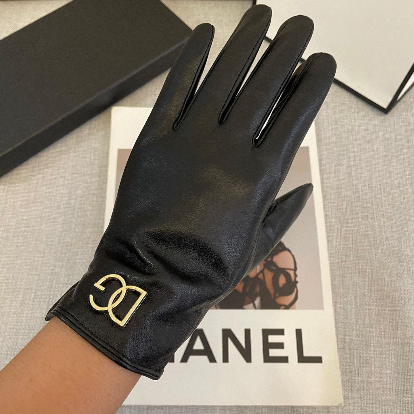 Dolce & Gabbana Gloves  - DopestKickz