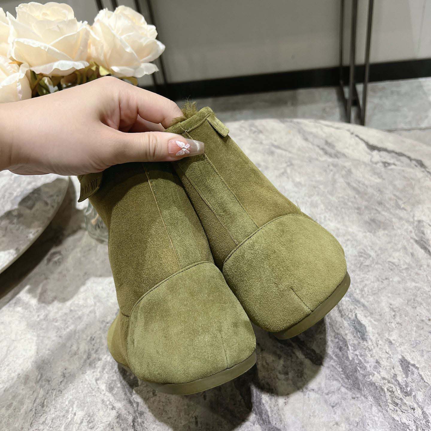 Loewe Lago Boot In Suede And Shearling - DopestKickz