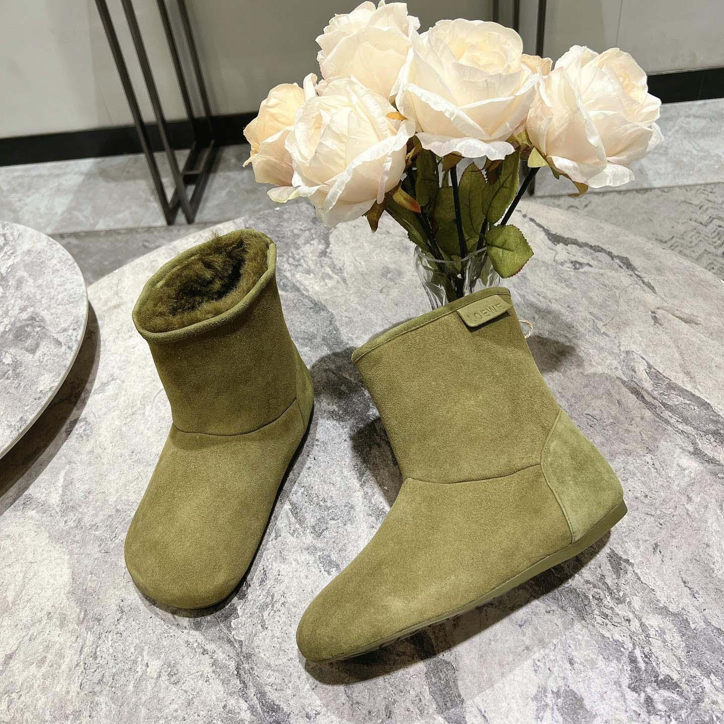 Loewe Lago Boot In Suede And Shearling - DopestKickz