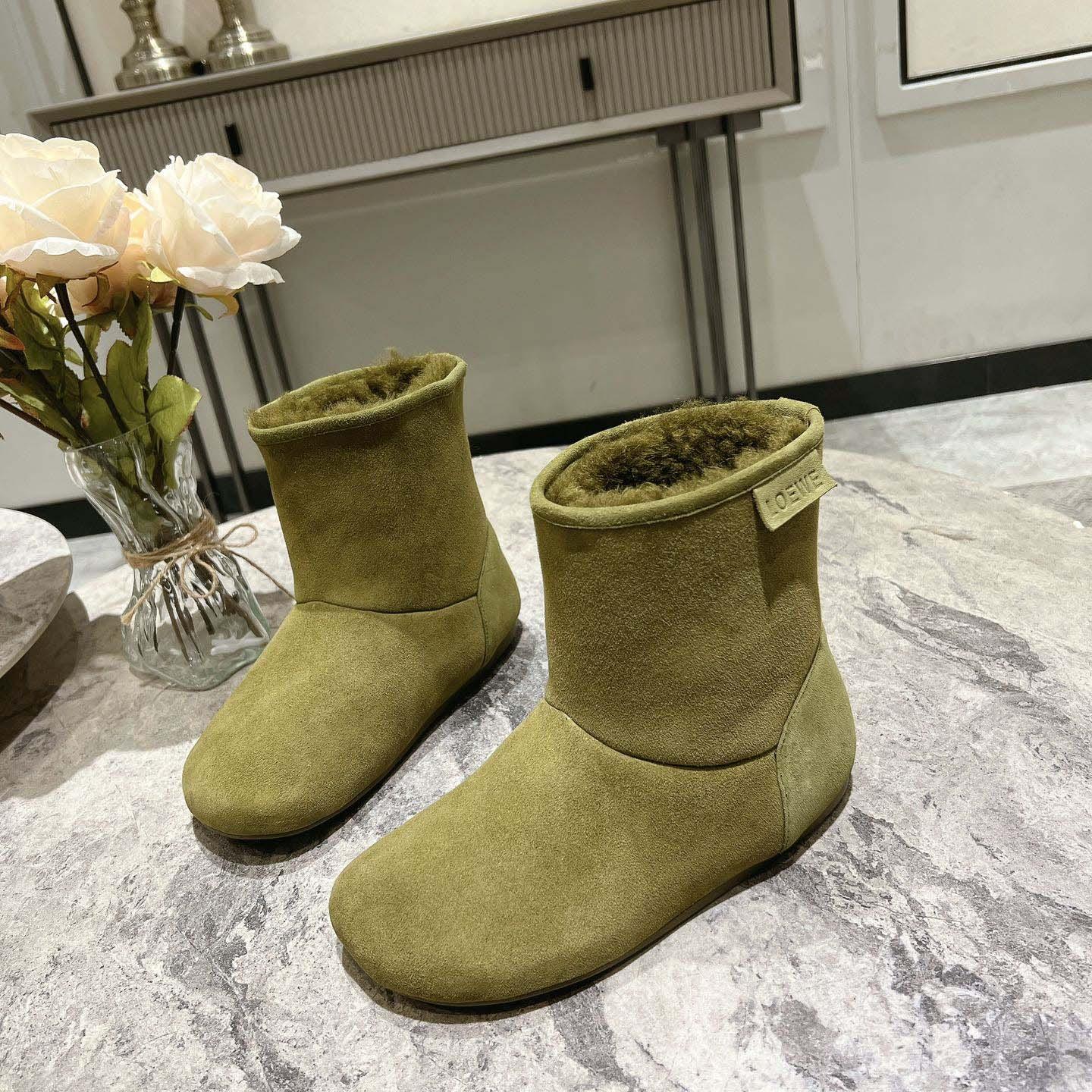 Loewe Lago Boot In Suede And Shearling - DopestKickz
