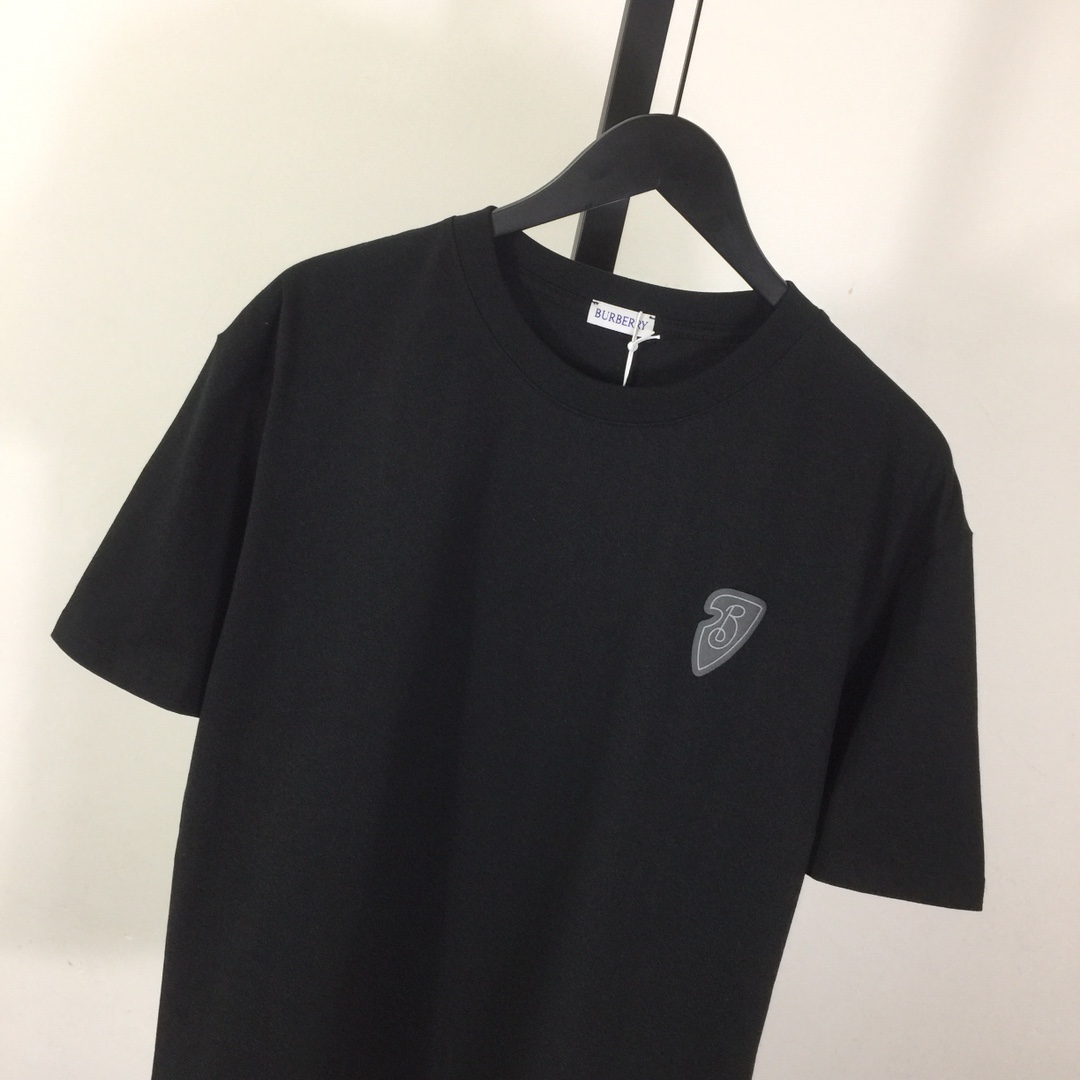 Burberry Cavalier Noir T-shirt - DopestKickz