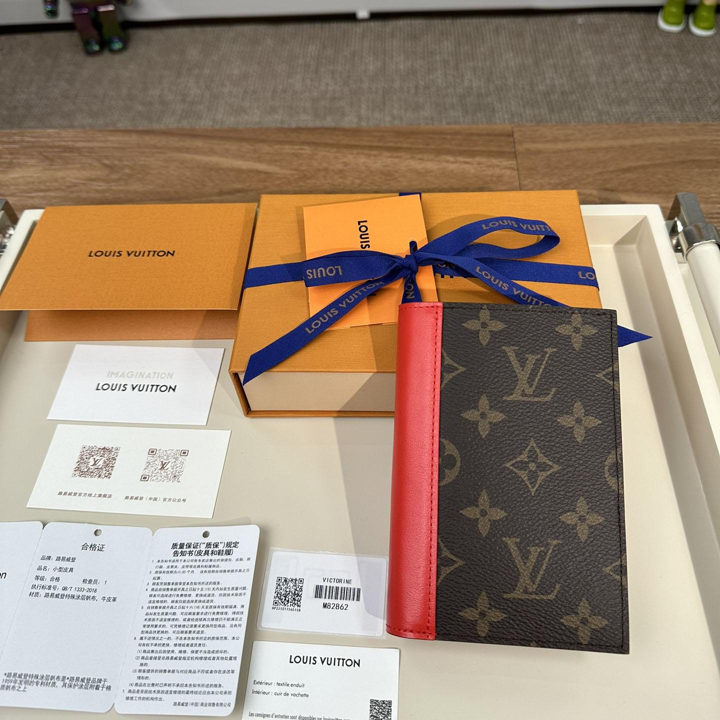 Louis Vuitton Pocket Organizer  M82862 - DopestKickz