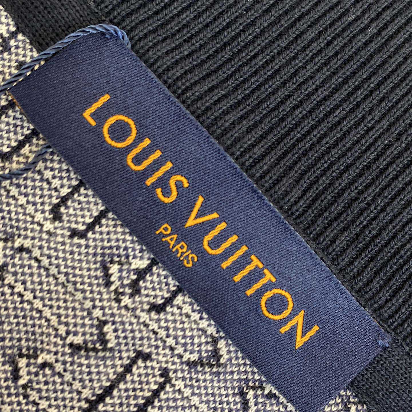 Louis Vuitton Damier Quilted Cotton Bomber  1AFXOP - DopestKickz