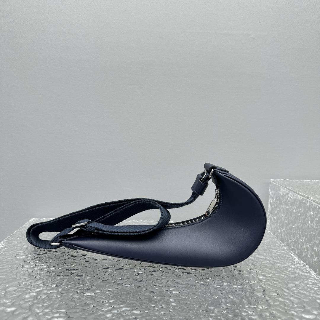 Jacquemus x Nike Le Sac Swoosh (30x 8.5cm) - DopestKickz