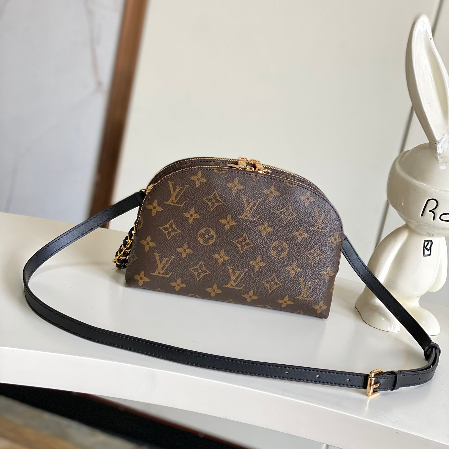 Louis Vuitton Be Alma   M12996 - DopestKickz
