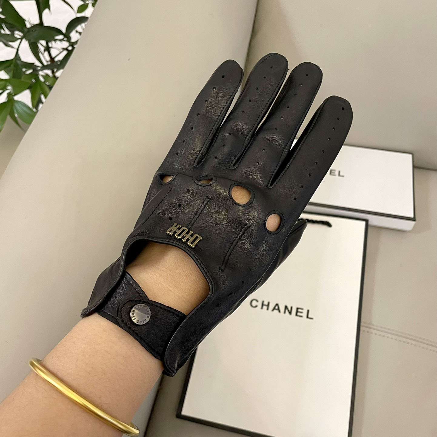 Dior Gloves  - DopestKickz