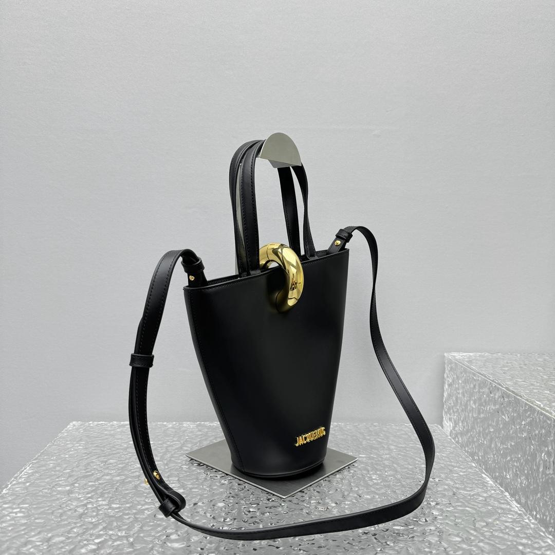 Jacquemus Le Petit Bambola Bag （10x10x20cm） - DopestKickz
