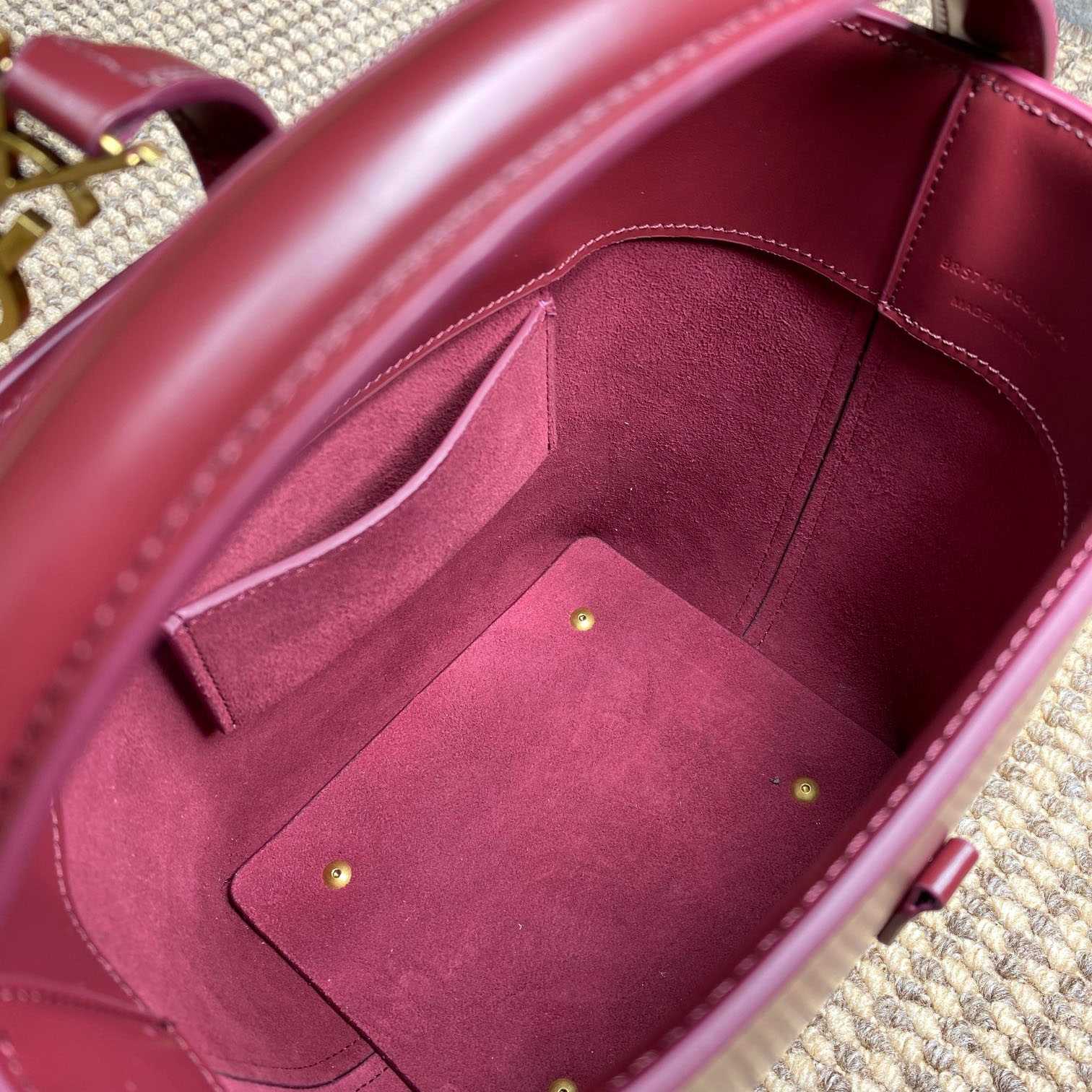 Saint Laurent Le 37 Small In Shiny Leather - DopestKickz