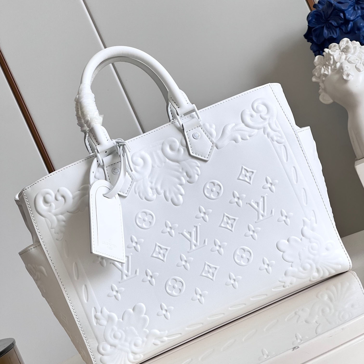 Louis Vuitton Sac Plat  M21841 - DopestKickz