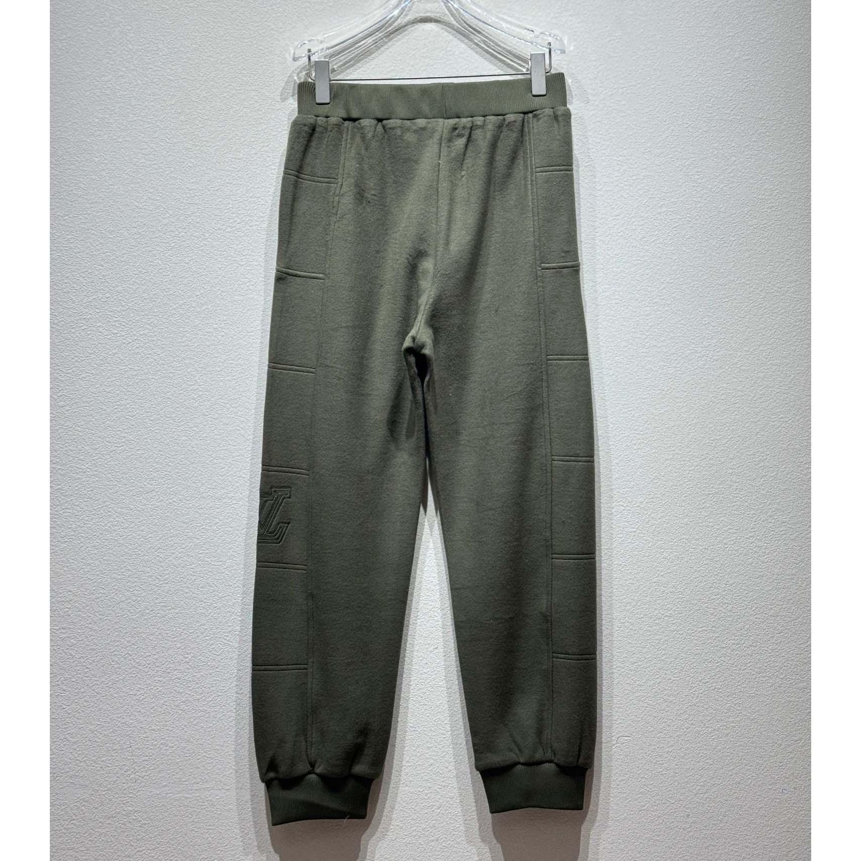 Louis Vuitton Quilted Textured Wool Pants   1AGJPS - DopestKickz