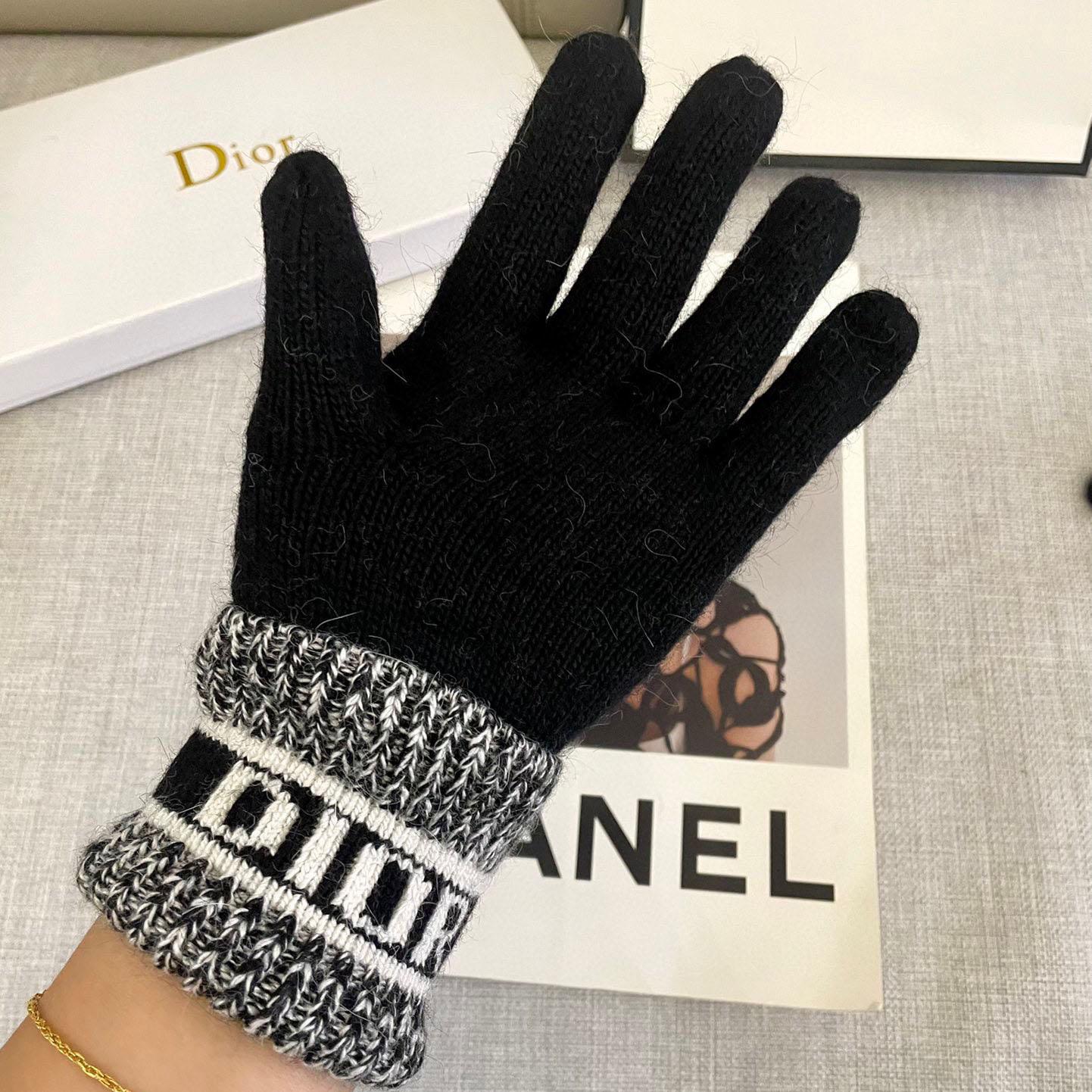 Dior Gloves  - DopestKickz