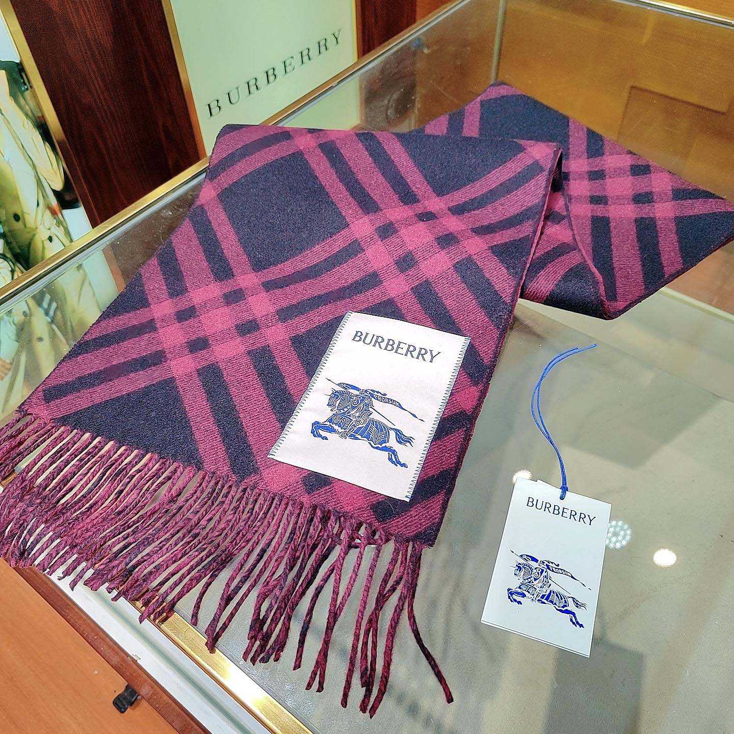 Burberry Check Cashmere Scarf - DopestKickz