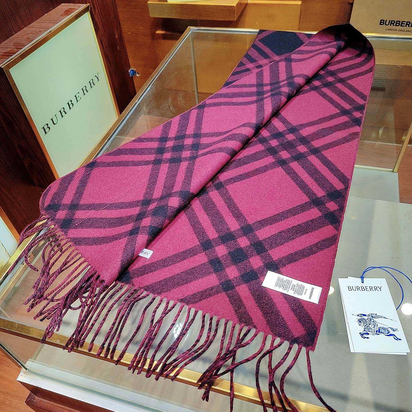 Burberry Check Cashmere Scarf - DopestKickz