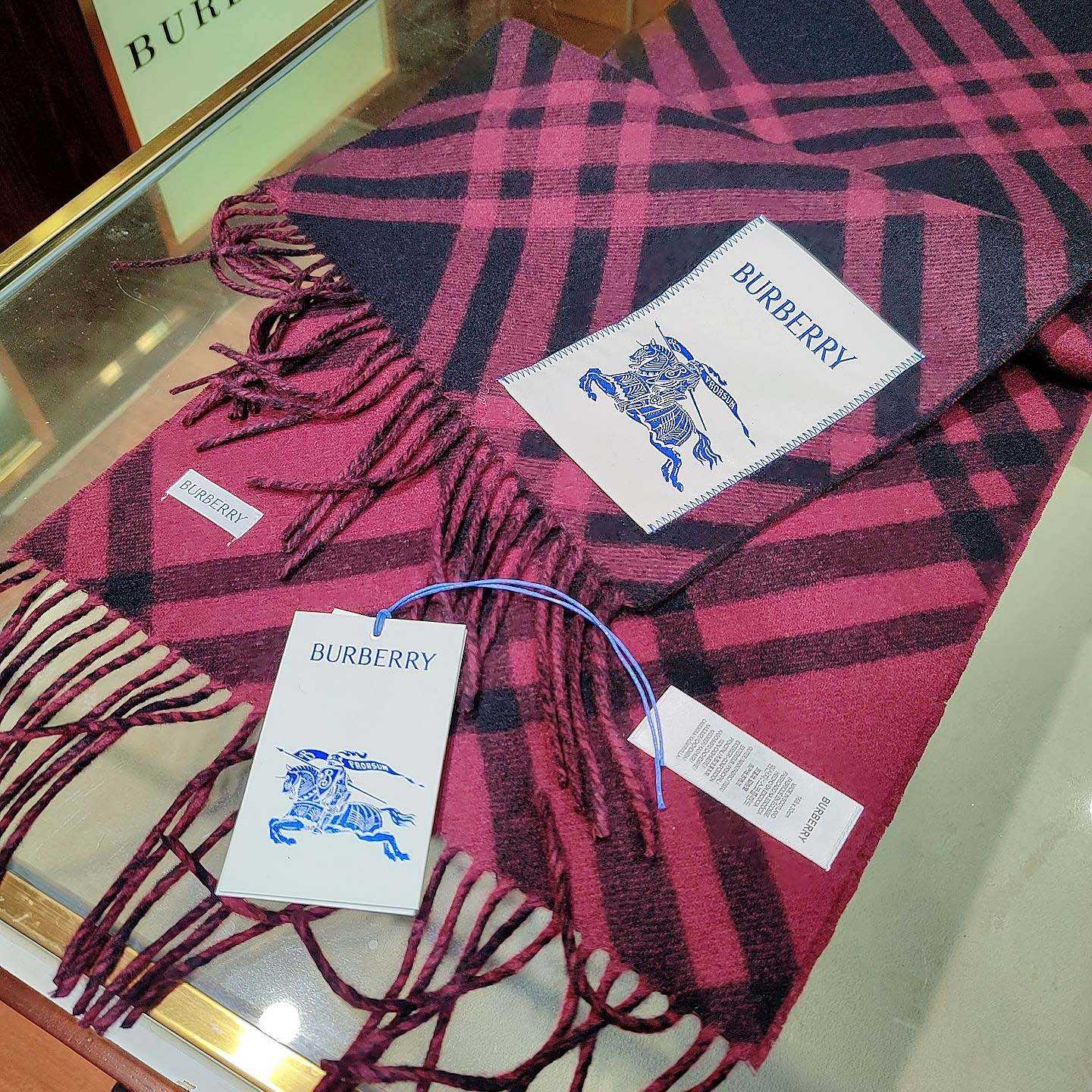 Burberry Check Cashmere Scarf - DopestKickz