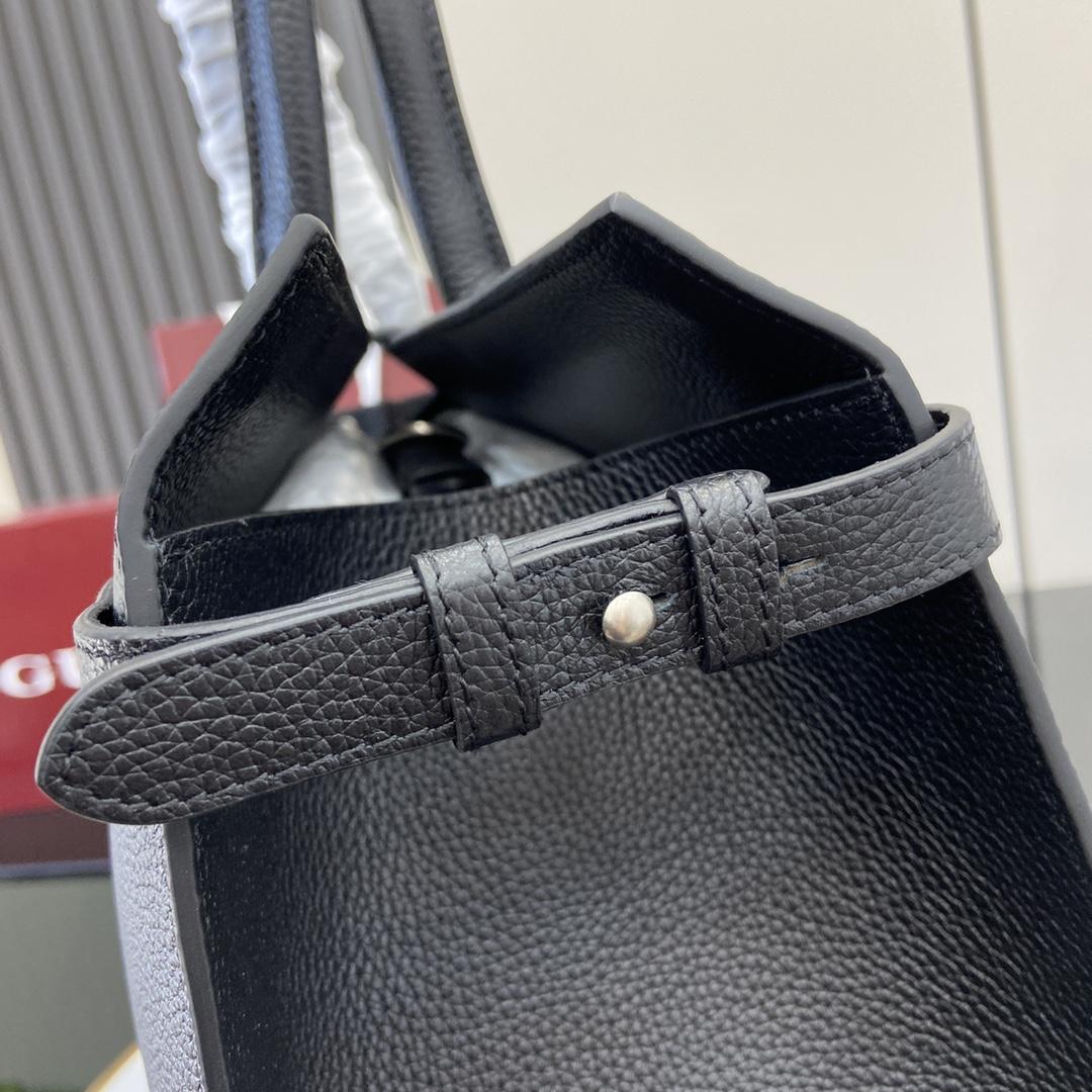 Gucci Large Tote Bag With Hook Closure - DopestKickz