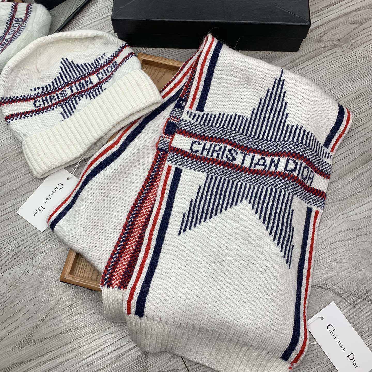 Dior Beanie And Scarf - DopestKickz
