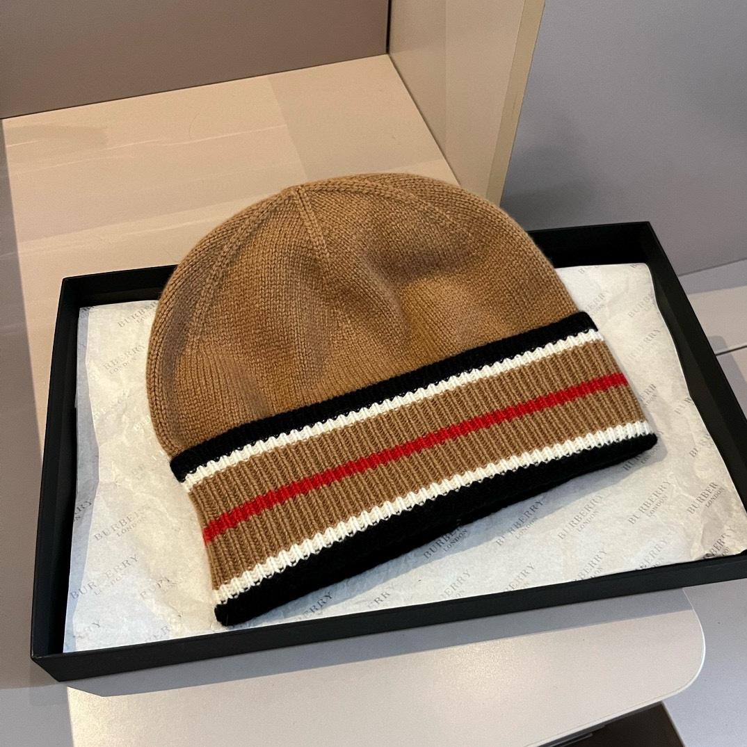 Burberry Beanie - DopestKickz