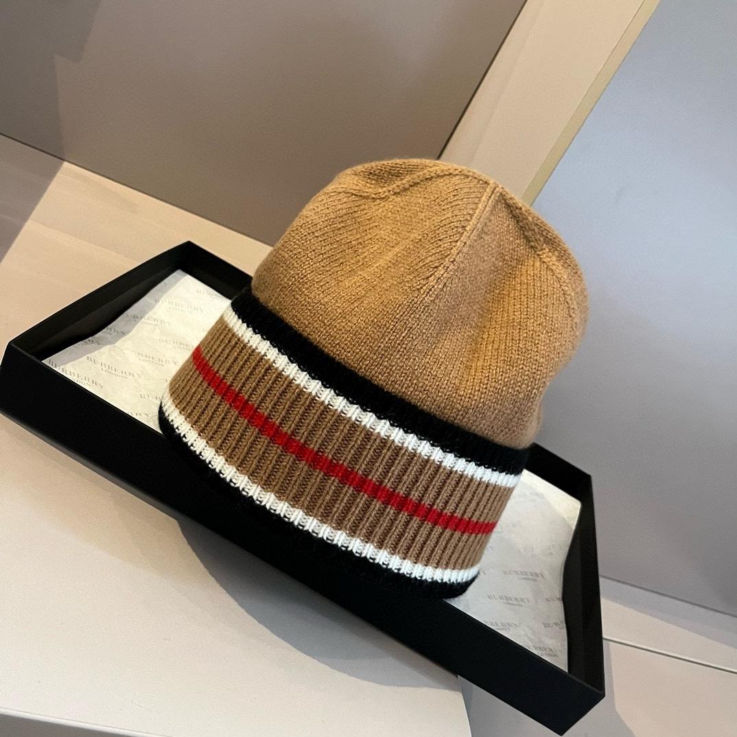 Burberry Beanie - DopestKickz