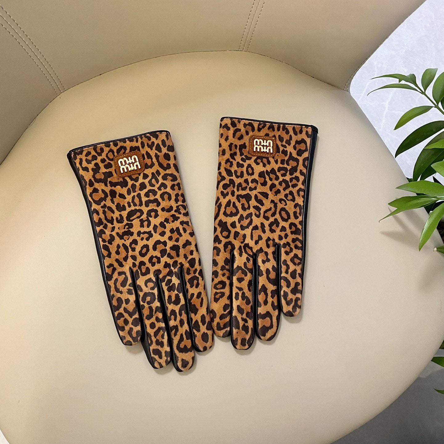 Miu Miu Gloves  - DopestKickz