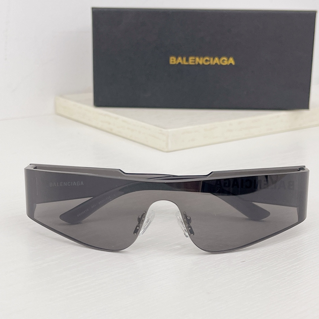 Balenciaga BB0041S Sunglasses - DopestKickz
