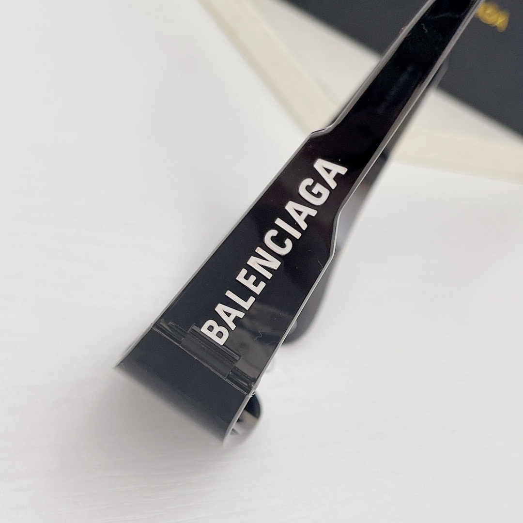 Balenciaga BB0041S Sunglasses - DopestKickz
