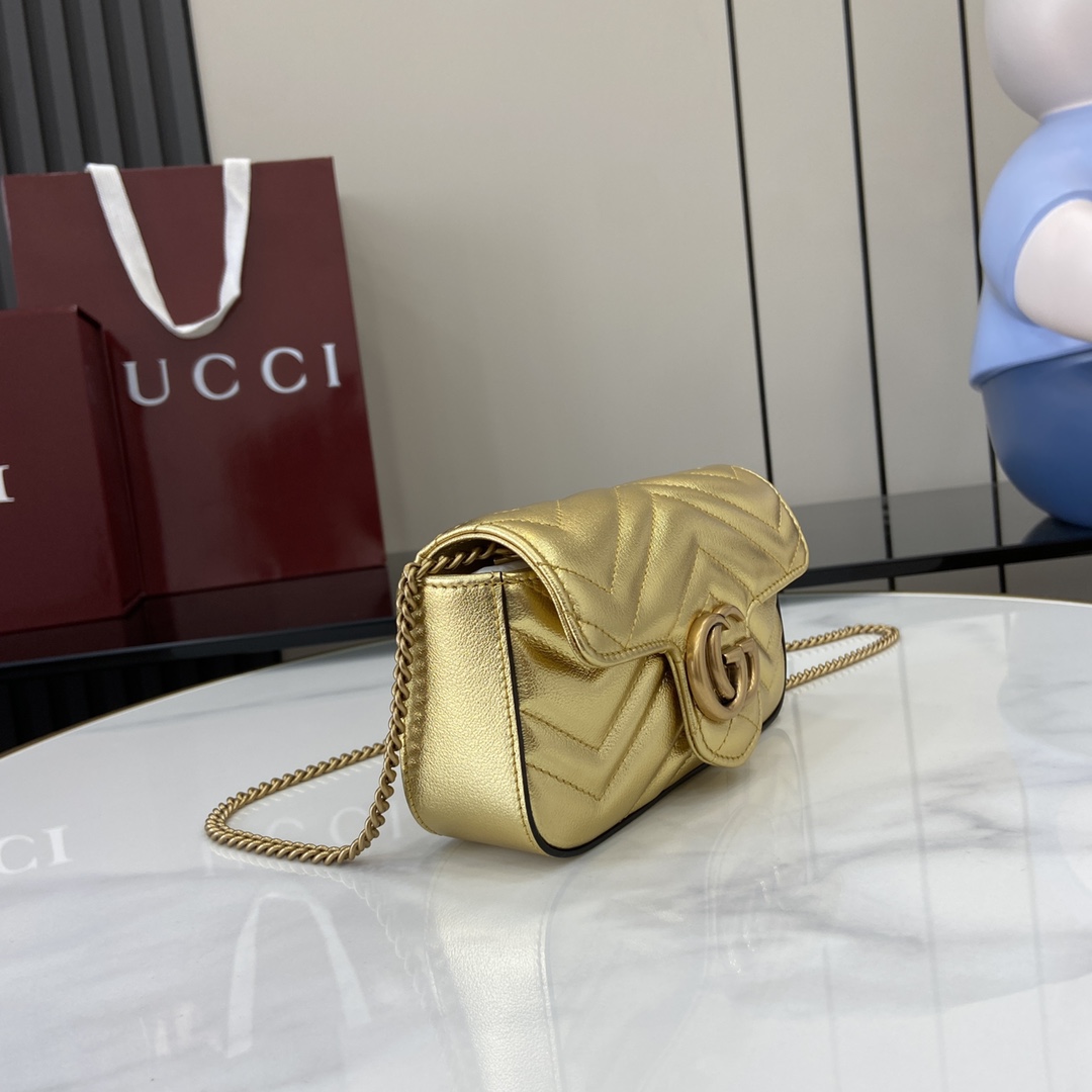 Gucci GG Marmont Super Mini Bag - DopestKickz