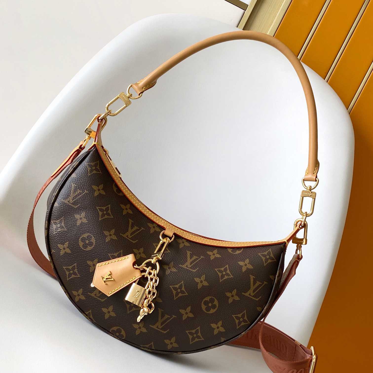 Louis Vuitton Looping   M12939 - DopestKickz