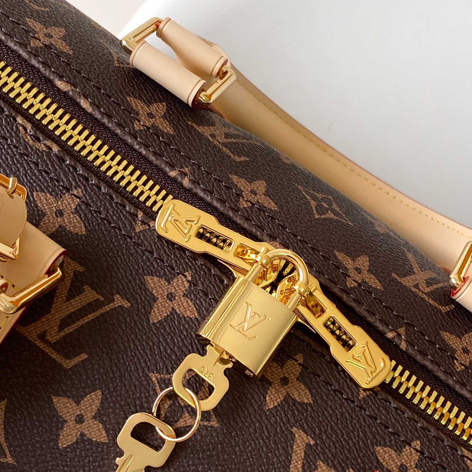 Louis Vuitton LV x TM Keepall Bandoulière 45  M14182 - DopestKickz