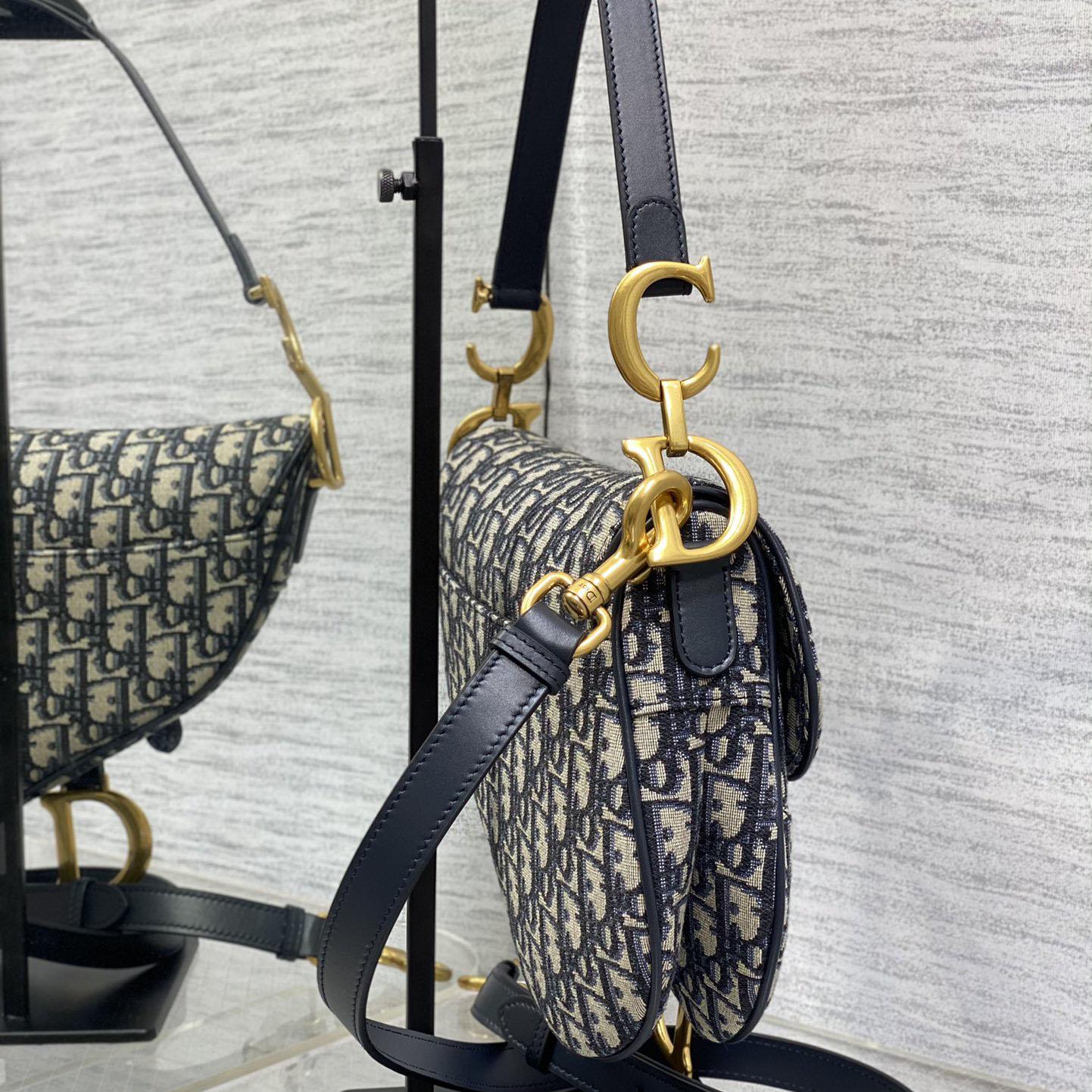 Dior Saddle Bag    24×6×18cm - DopestKickz