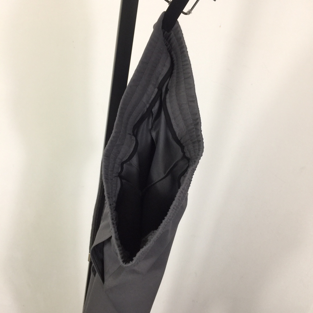 Louis Vuitton Cotton Pants - DopestKickz