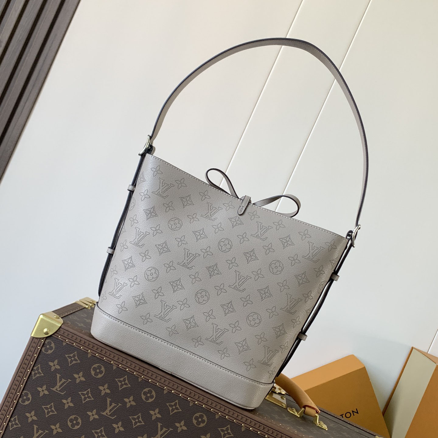 Louis Vuitton Flore  M12140 - DopestKickz