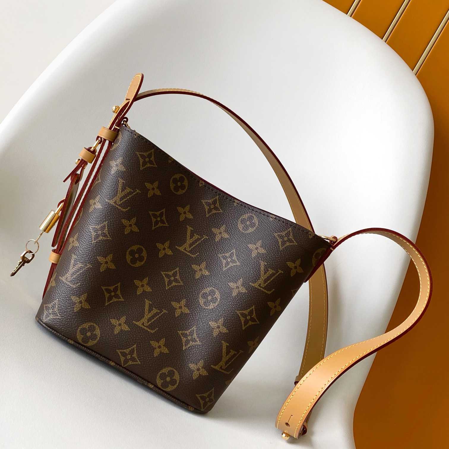 Louis Vuitton All In BB   M12925 - DopestKickz