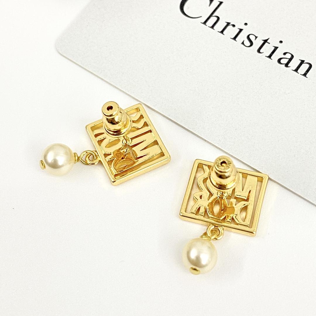 Dior Earrings - DopestKickz