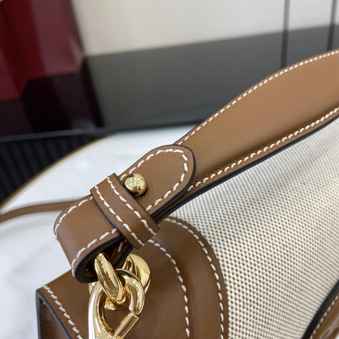Gucci Blondie Small Top Handle Bag - DopestKickz