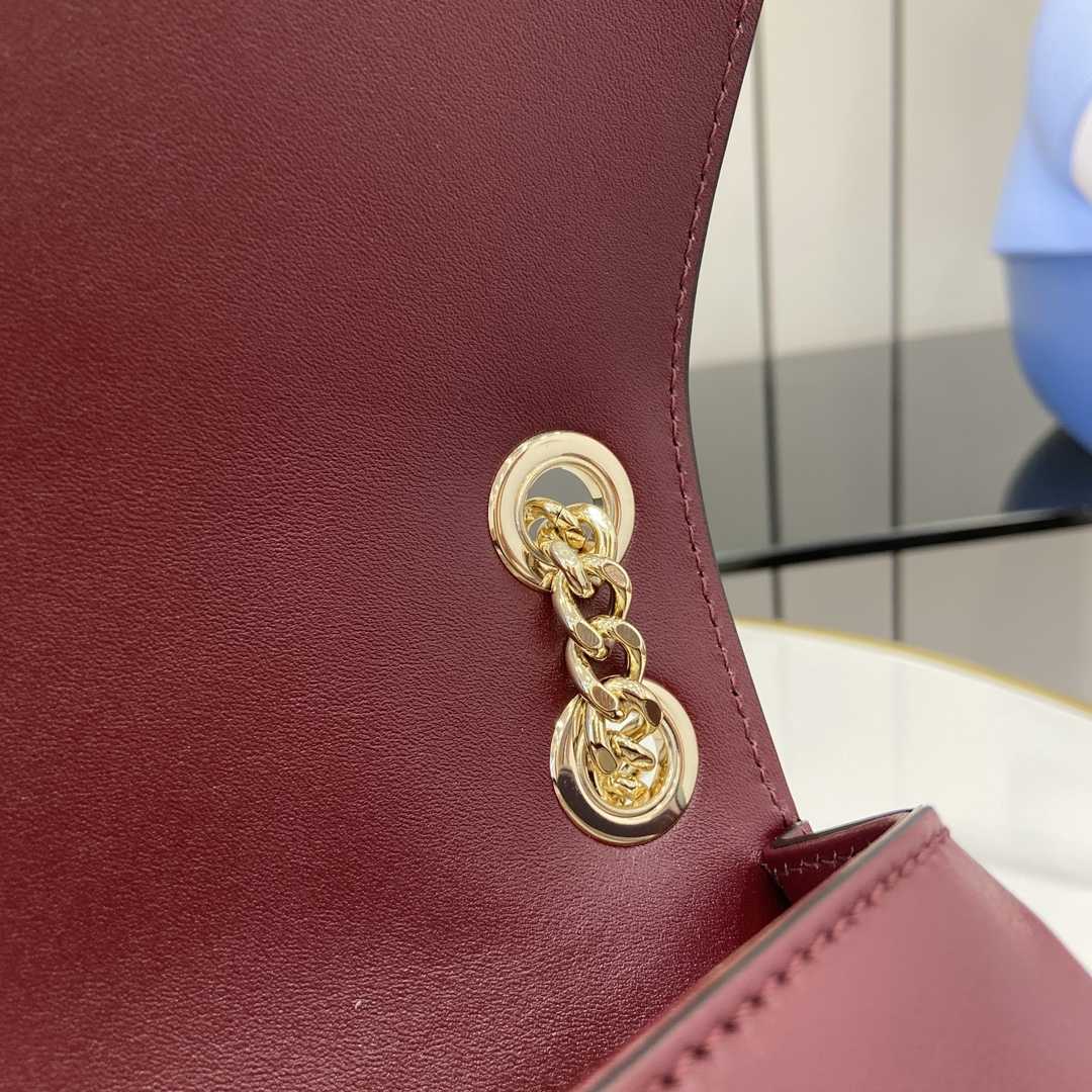 Gucci Blondie Small Shoulder Bag - DopestKickz