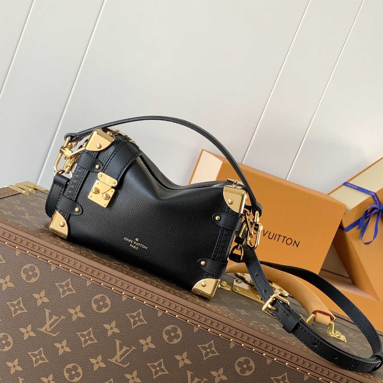 Louis Vuitton Side Trunk MM   M25160 （18 x 12 x 8cm） - DopestKickz