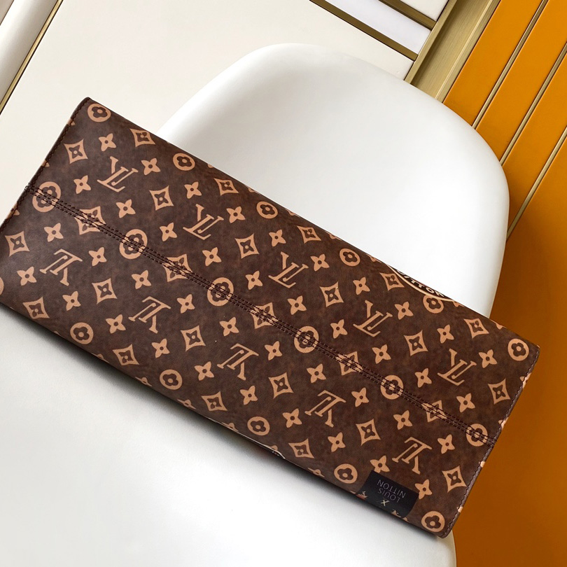 Louis Vuitton OnTheGo Voyage  M47147 - DopestKickz