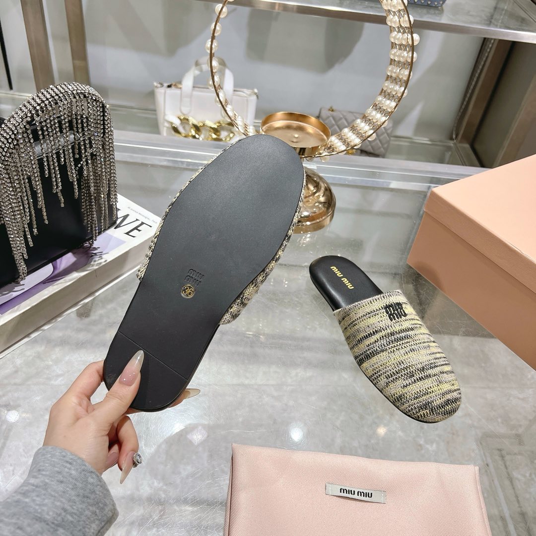 Miu Miu Wool slippers - DopestKickz