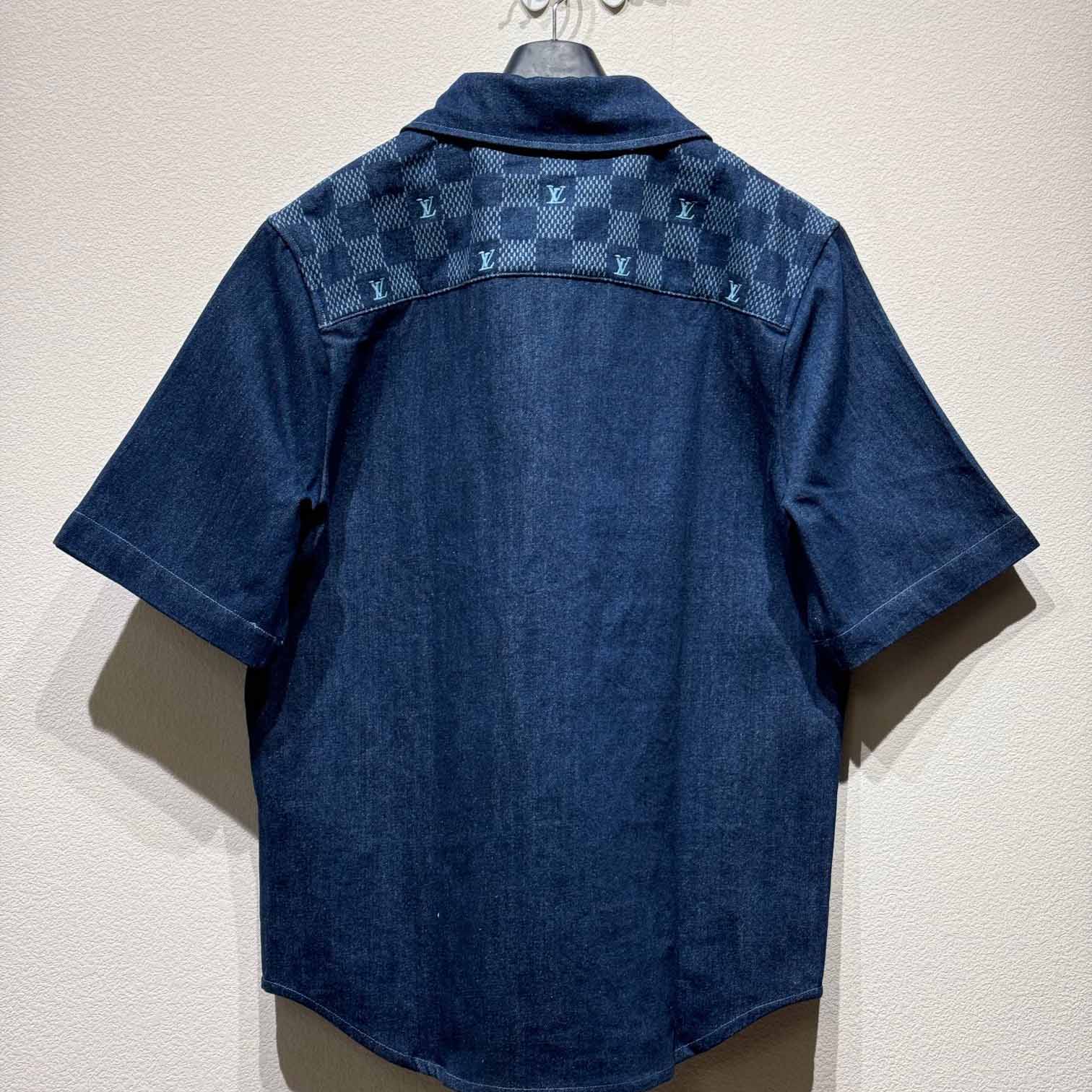 Louis Vuitton Printed Short-Sleeved Denim Shirt   1AFVQL - DopestKickz