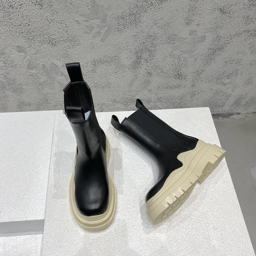 Bottega Veneta Tire Chelsea Boot - DopestKickz