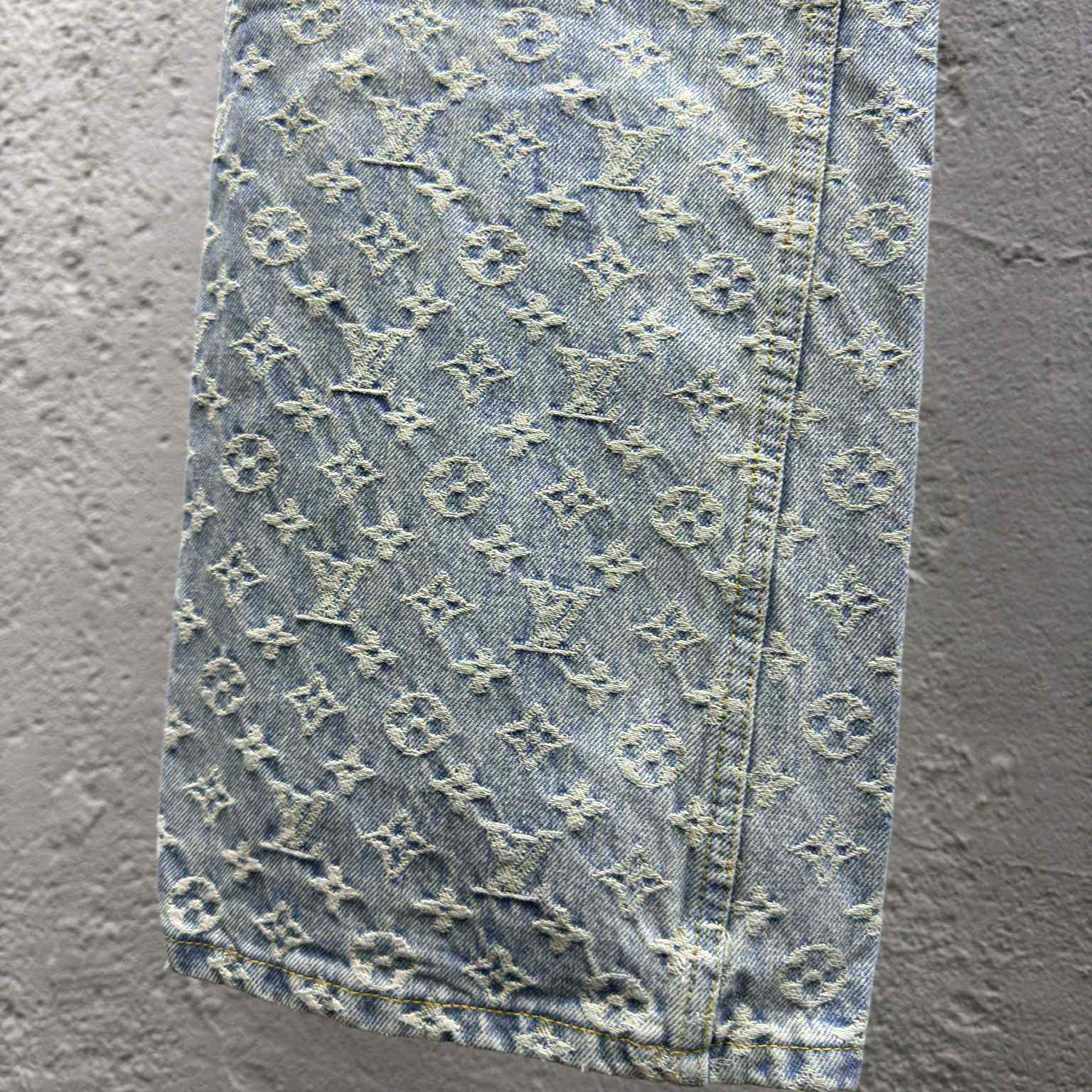 Louis Vuitton Baggy Denim Pants - DopestKickz