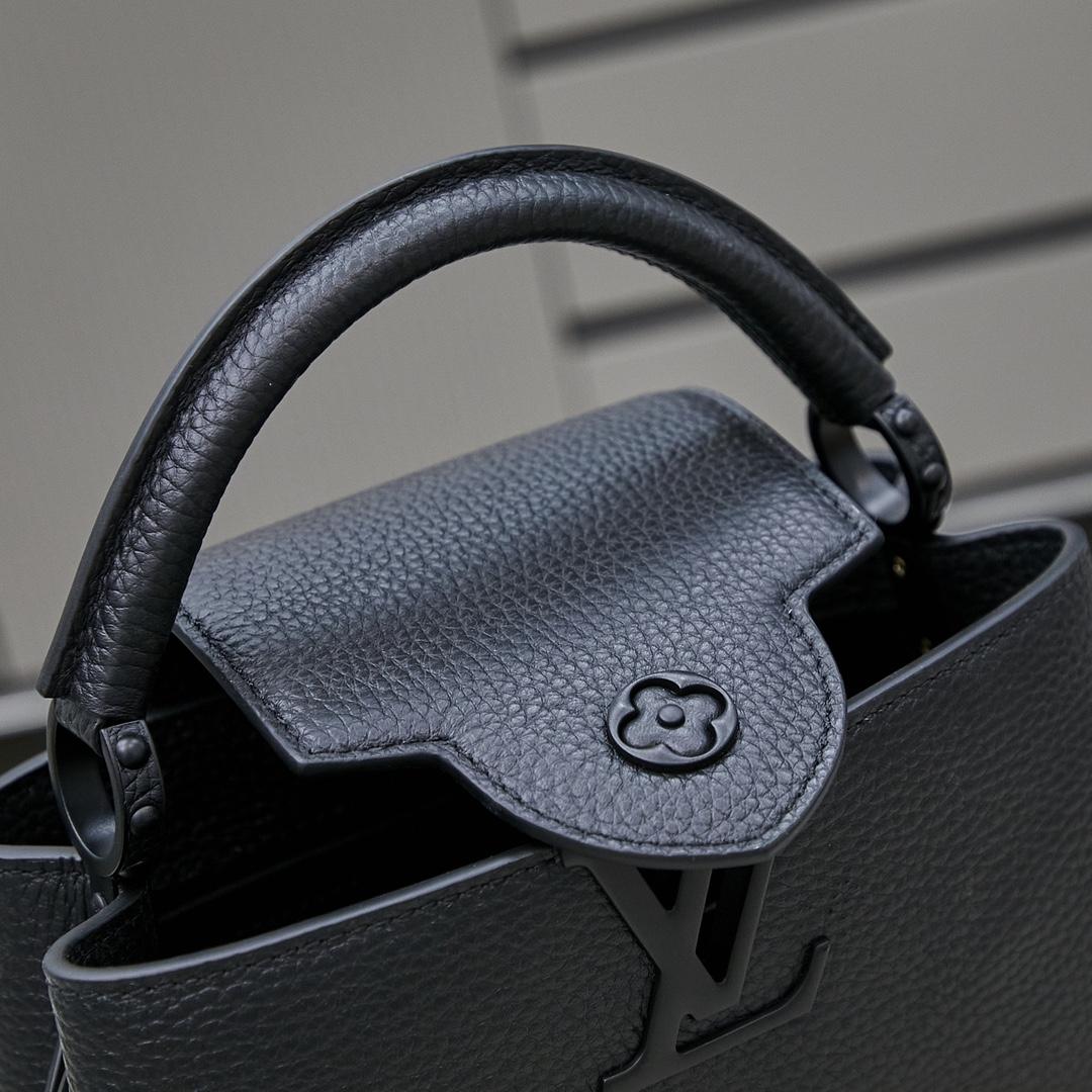 Louis Vuitton Capucines East-West Mini  M23955 - DopestKickz