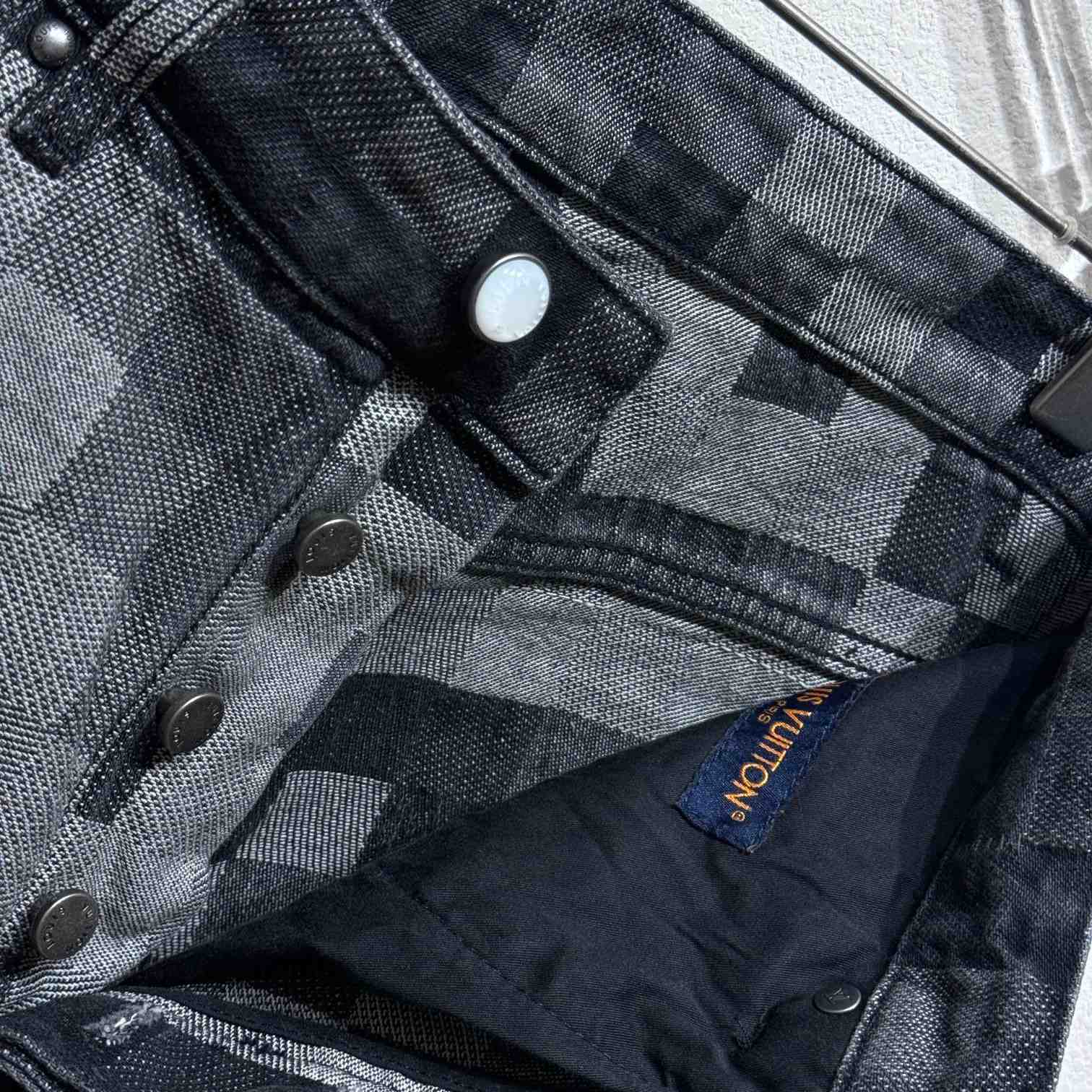 Louis Vuitton Damoflage Skate Denim  1AHEBQ - DopestKickz