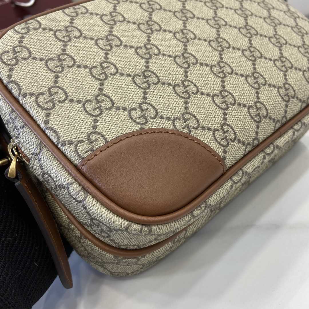 Gucci GG Emblem Medium Crossbody Bag - DopestKickz