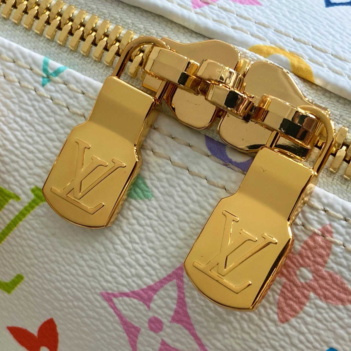 Louis Vuitton LV x TM Keepall Bandoulière 45   M13742 - DopestKickz